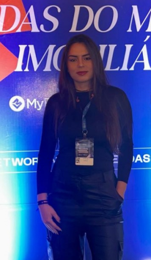 Corretor - Evellin Garcia